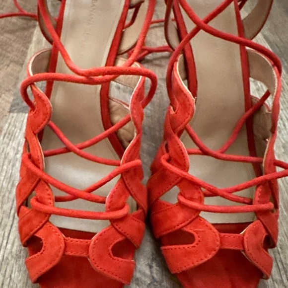 Banana Republic suede heels - Picture 9 of 11